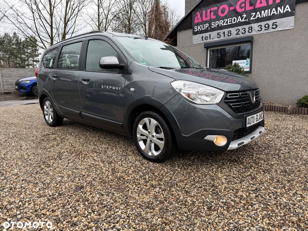 Dacia Lodgy TCe 115 Stepway - 32