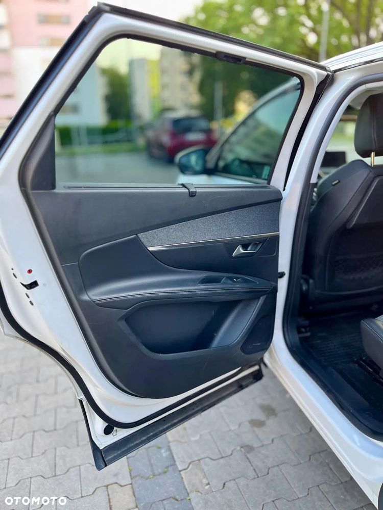 Peugeot 5008 1.6 BlueHDi Allure 7os - 15