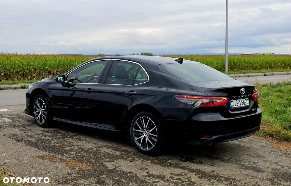 Toyota Camry 2.5 Hybrid Executive CVT - 9