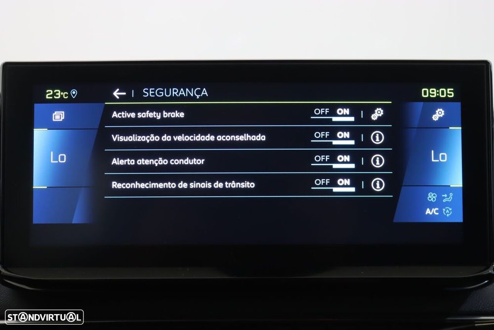 Peugeot 3008 1.6 Hybrid Allure Pack e-EAT8 - 27
