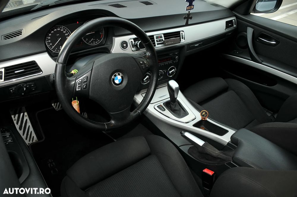 BMW Seria 3 320d DPF Aut. Edition Fleet - 14