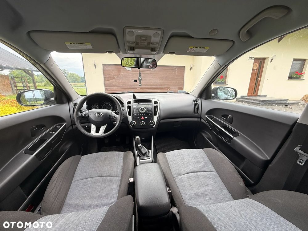 Kia Ceed 1.4 CVVT Attract - 2