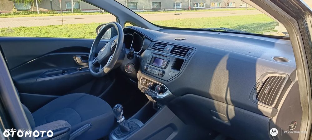 Kia Rio 1.4 L - 6