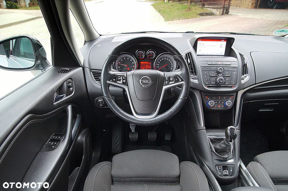 Opel Zafira 1.6 T SIDI Cosmo S&S - 13