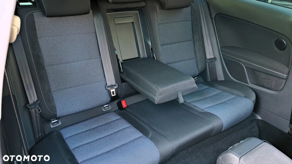 Volkswagen Golf - 7