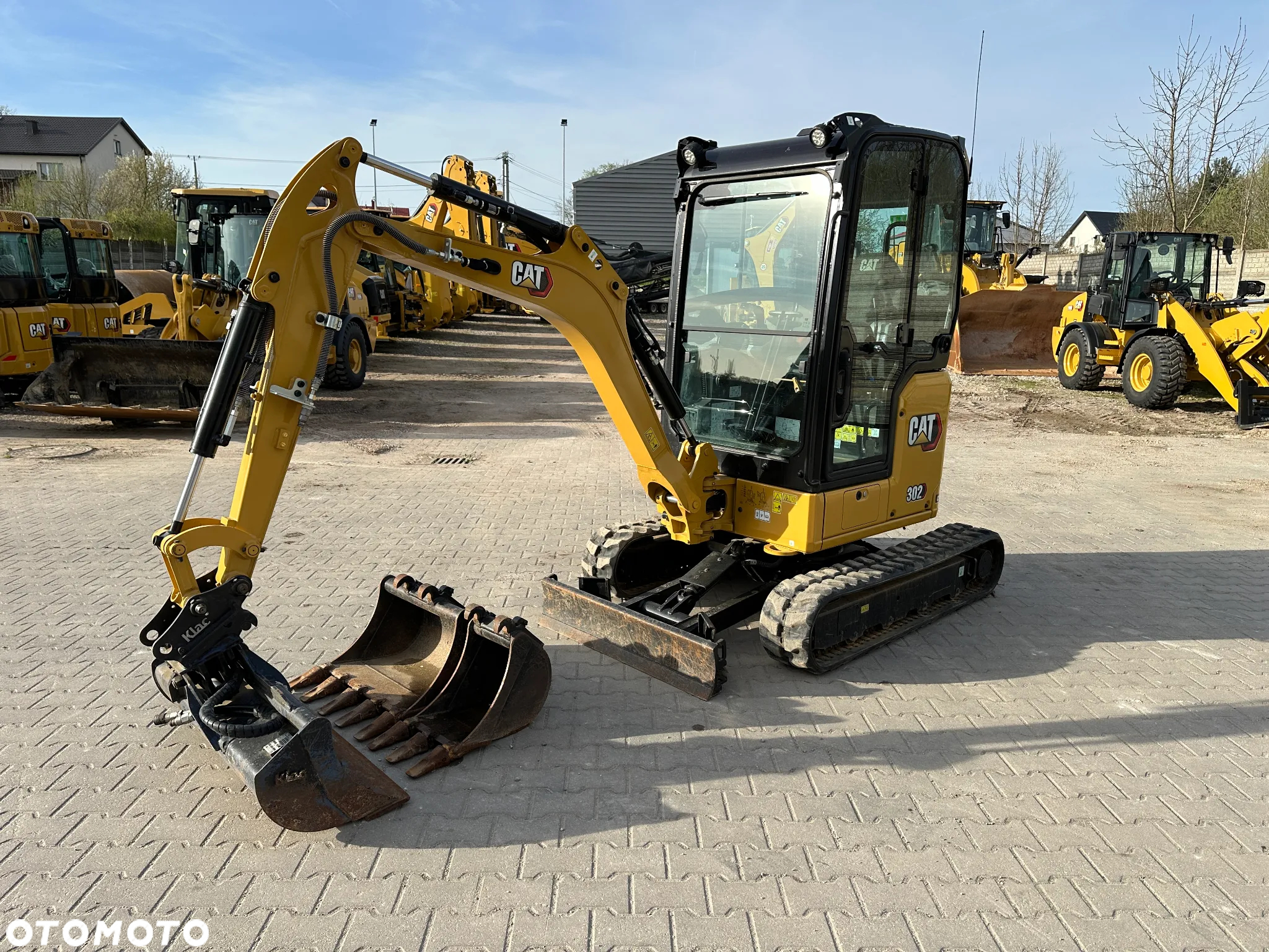 Caterpillar 302 - 2