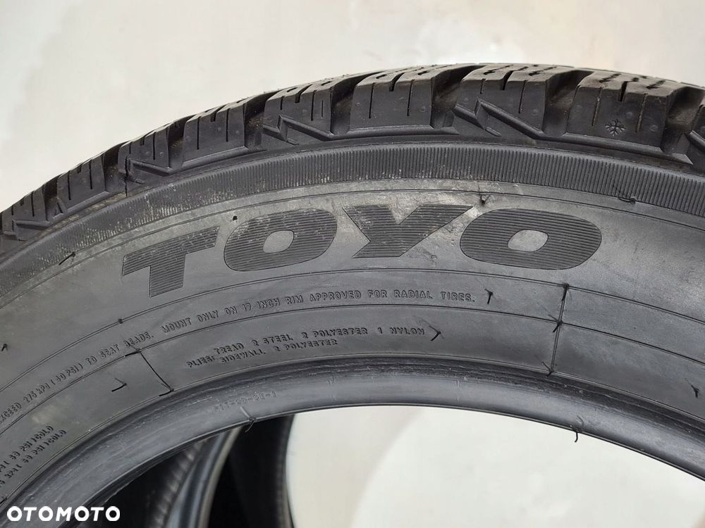 OPONY ZIMOWE TOYO OBSERVE VAN 17 225/55/17C PARA 2020 - 4