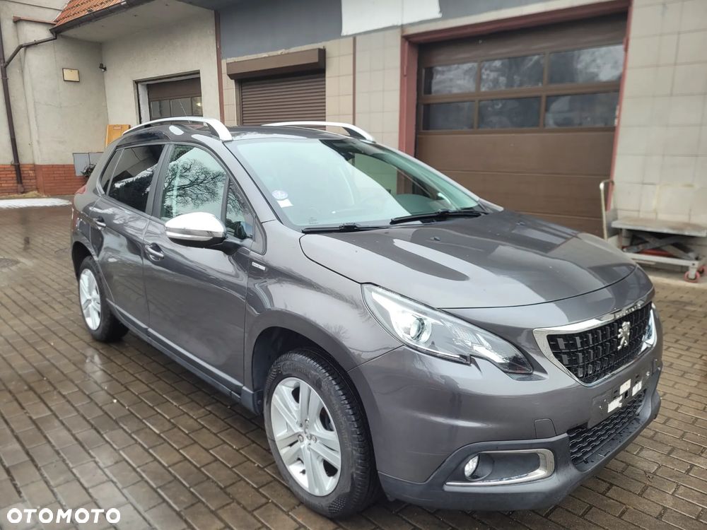 Peugeot 2008 1.2 Pure Tech GPF Style S&S - 3