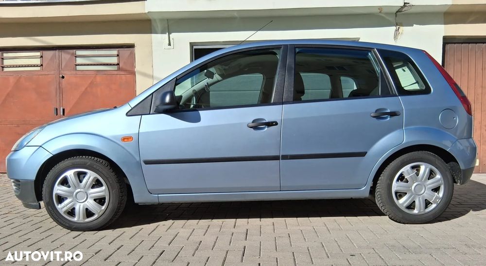 Ford Fiesta 1.3i Comfort - 3