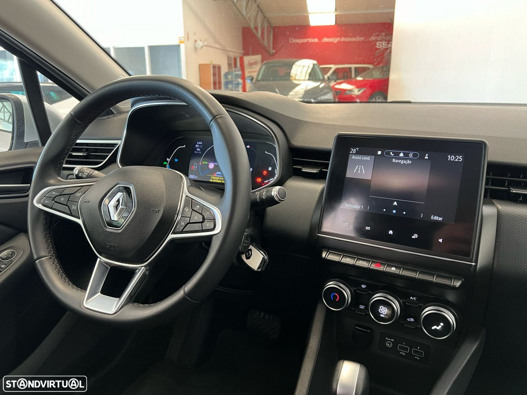 Renault Clio 1.6 E-Tech Full Hybrid Engineered - 29