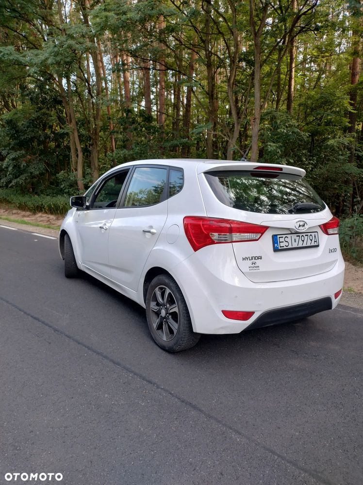Hyundai ix20 1.6 CRDi blue Comfort - 4