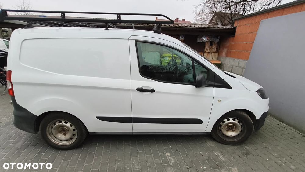 Ford Transit Courier - 5