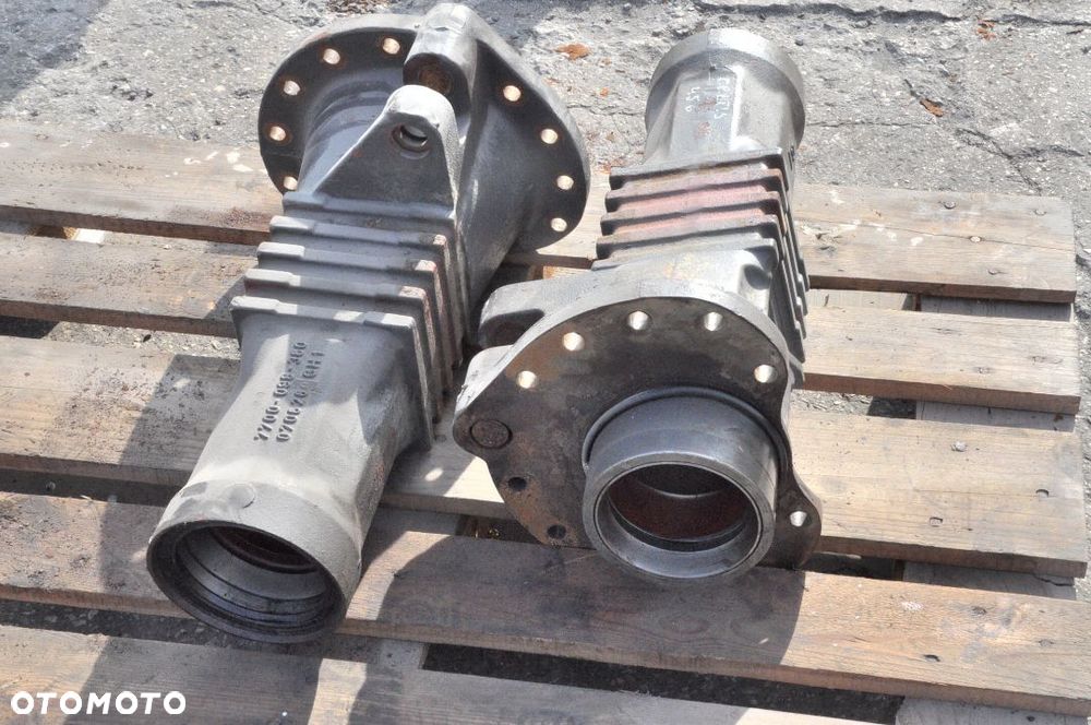 POCHWA ZWOLNICA CLAAS CELTIS 456 7700098360 / 7700098361