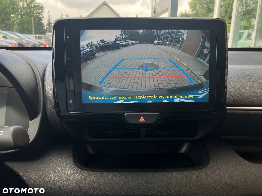Toyota Yaris Hybrid 1.5 Style - 24