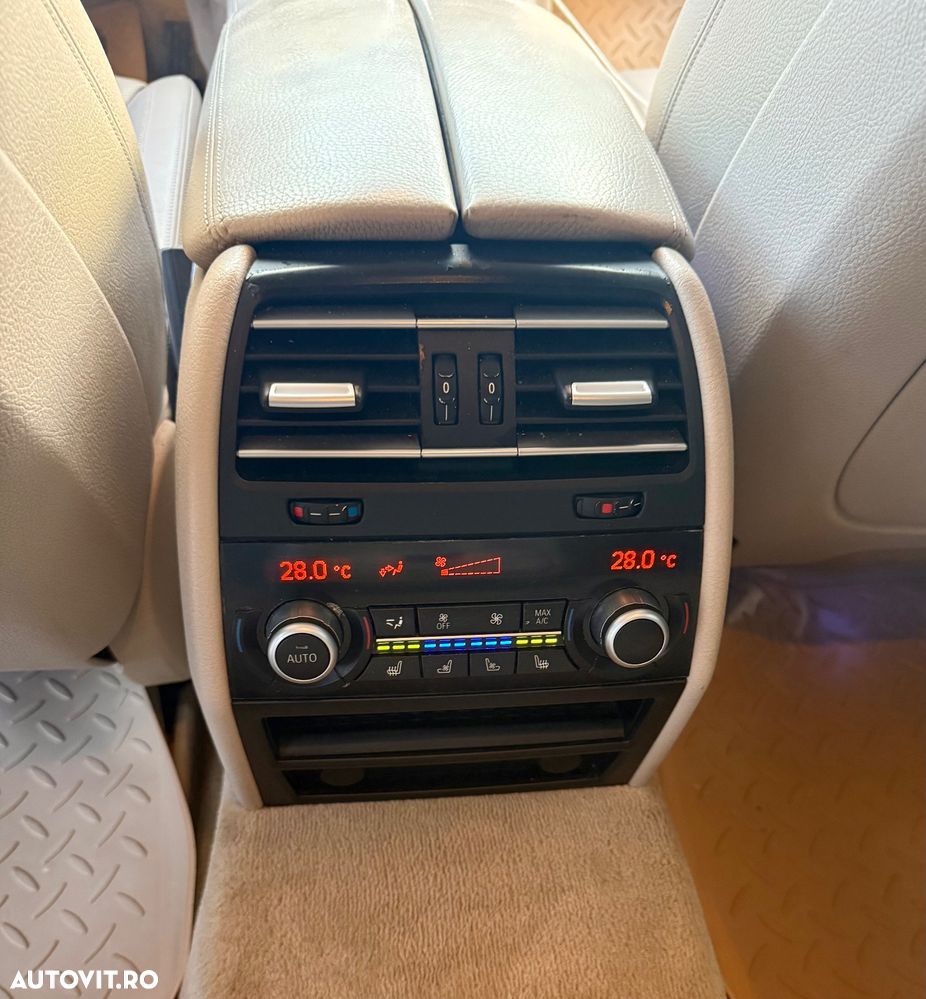 BMW Seria 7 740d xDrive - 11