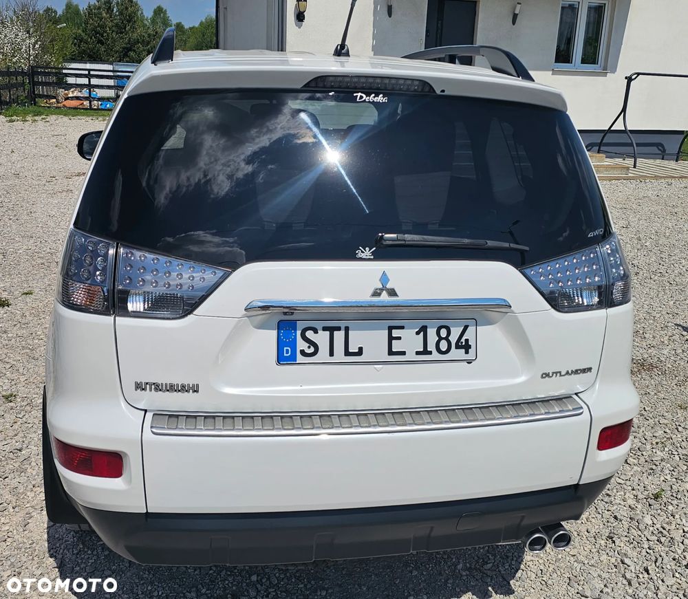 Mitsubishi Outlander - 9