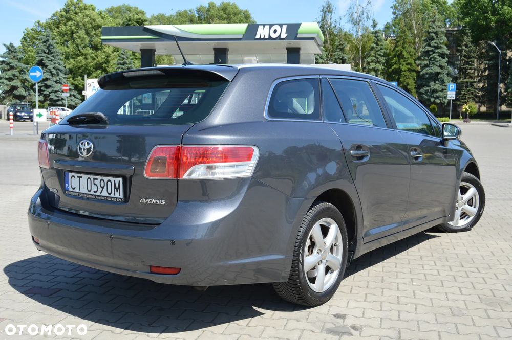 Toyota Avensis 2.0 D-4D Sol - 4