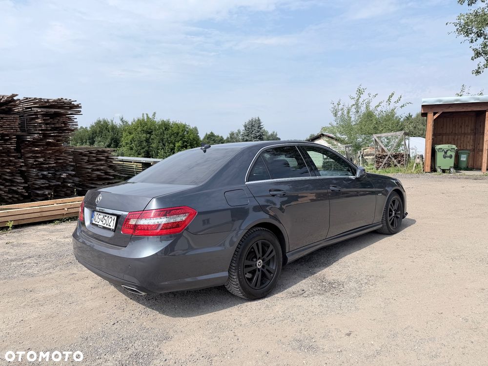 Mercedes-Benz Klasa E 220 CDI BlueEff - 3