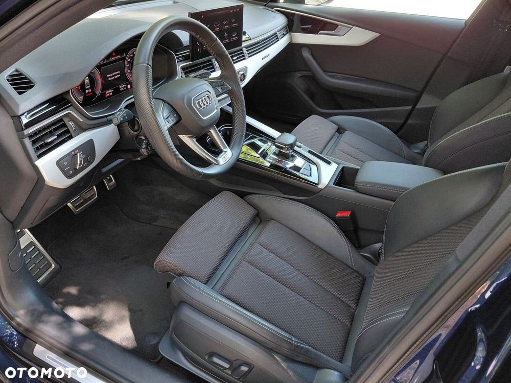 Audi A4 Limousine - 10
