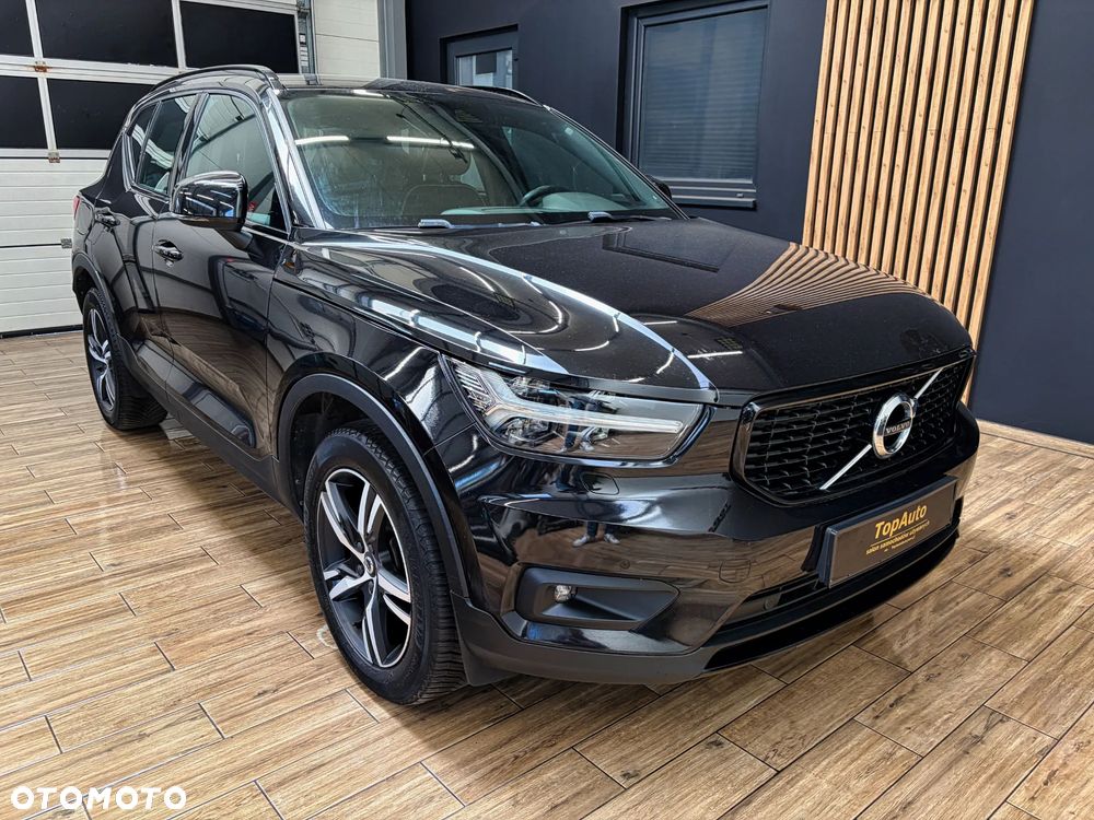 Volvo XC 40 D3 SCR R-Design - 4