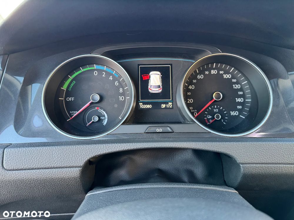 Volkswagen Golf e-Golf - 10