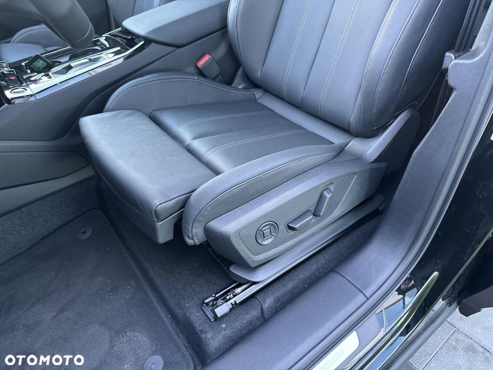 Audi Q6 e-tron - 12