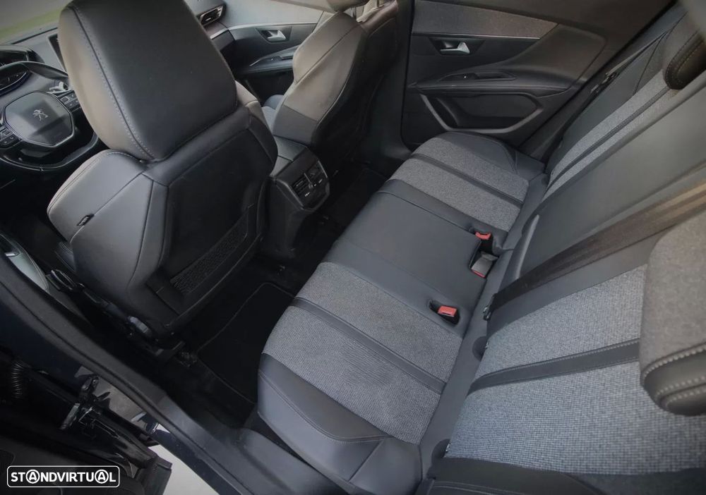 Peugeot 3008 1.2 PureTech Allure EAT8 - 11