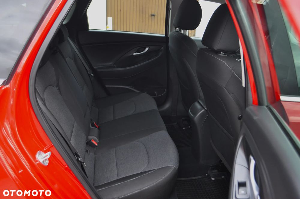 Hyundai i30 1.5 T-GDI 48V Premium DCT - 27