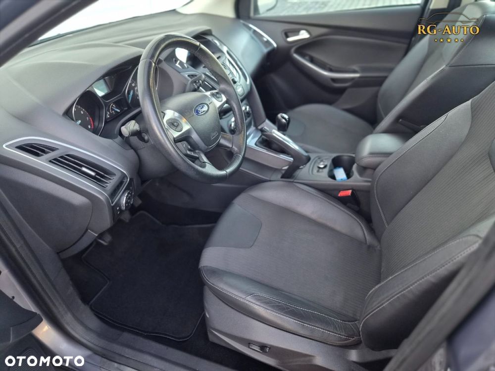 Ford Focus - 27