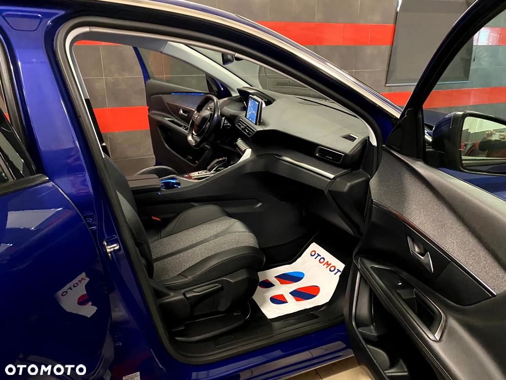 Peugeot 3008 BlueHDi 130 Stop & Start EAT8 Allure - 23