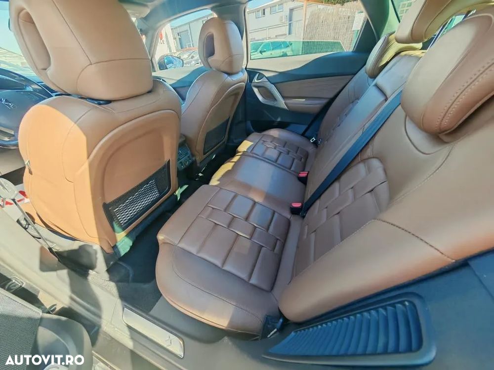 Citroën DS5 Hybrid4 EGS6 SportChic - 10