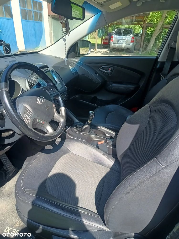 Hyundai ix35 1.7 CRDi 2WD Fifa World Cup Edition - 9