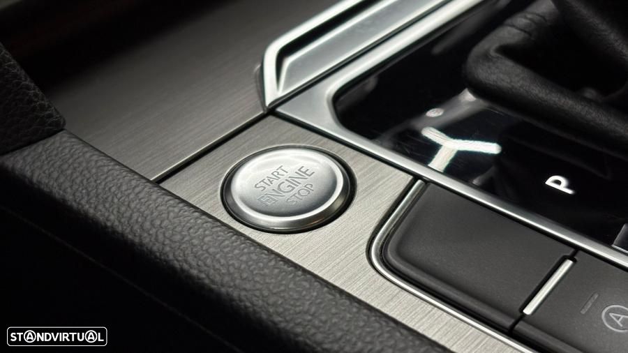 VW Passat Variant 1.6 TDI (BlueMotion ) DSG Trendline - 24