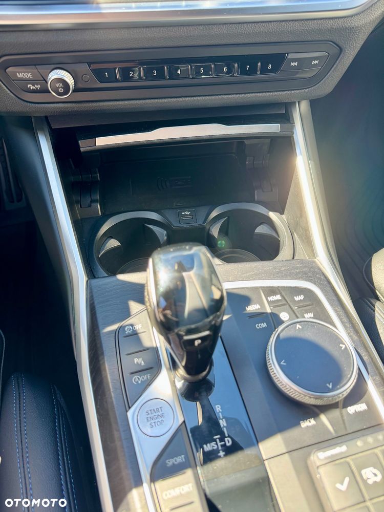 BMW Seria 3 330i xDrive M Sport sport - 25