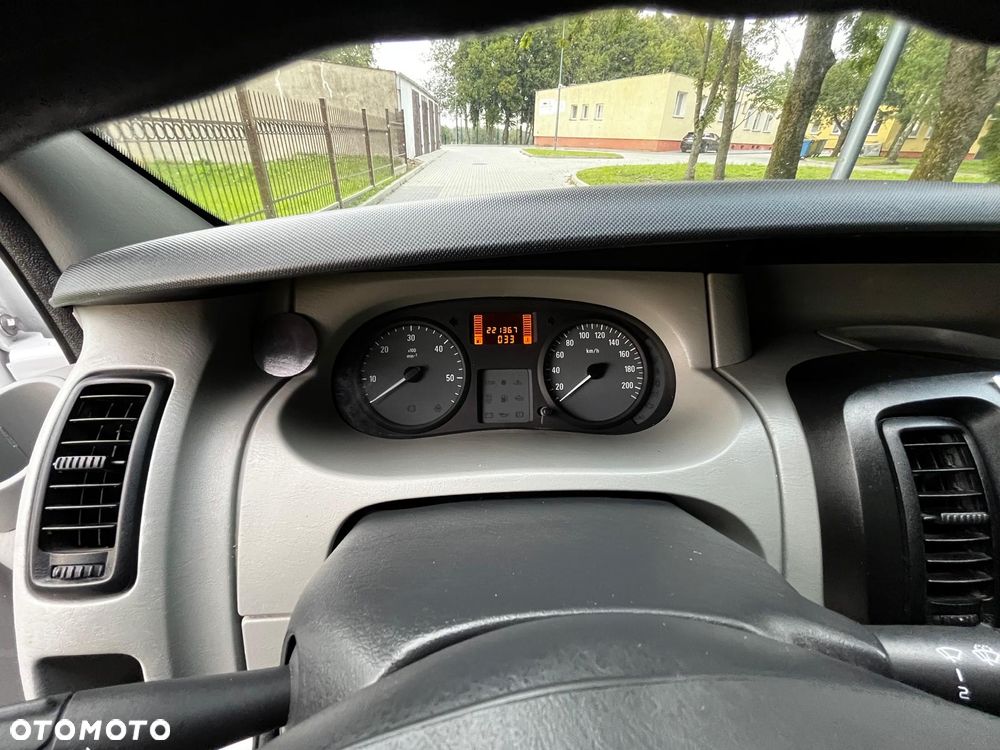 Opel Vivaro - 16