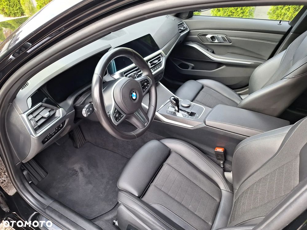 BMW Seria 3 320d MHEV Sport Line - 8