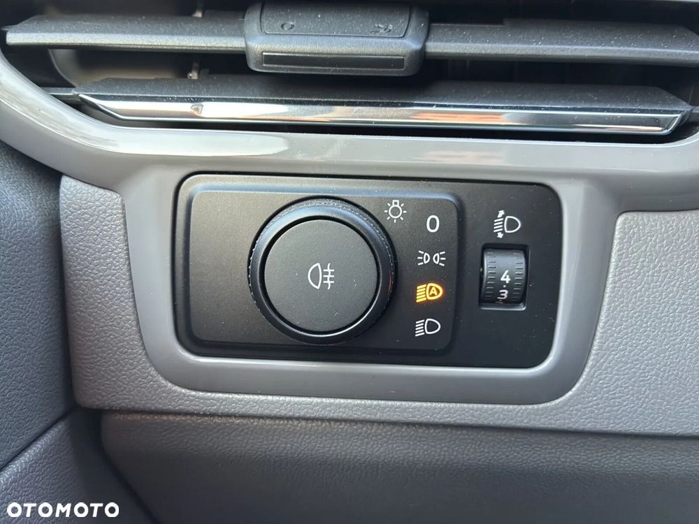 Volkswagen Caravelle - 29