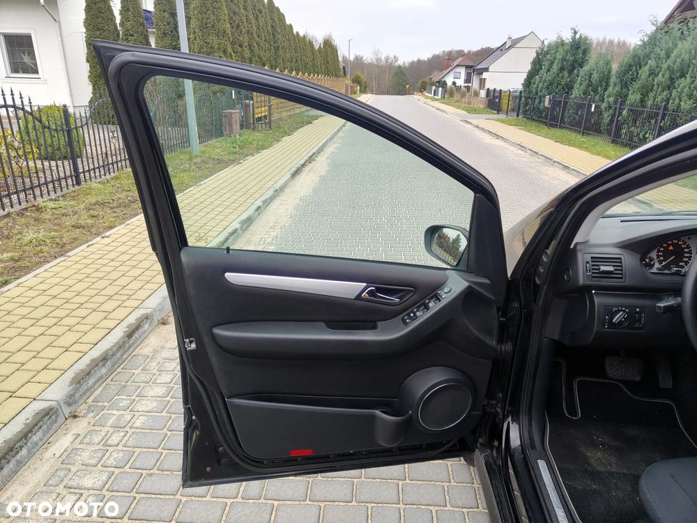 Mercedes-Benz Klasa B 150 Autotronic Grand Edition - 15