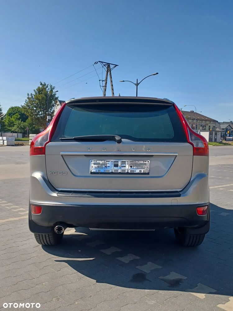 Volvo XC 60 D3 Momentum - 6