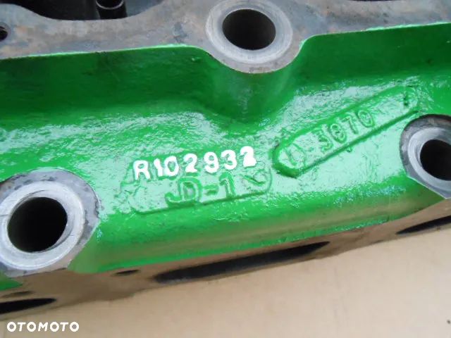 Głowica silnika R102932 John Deere 7800 - 10