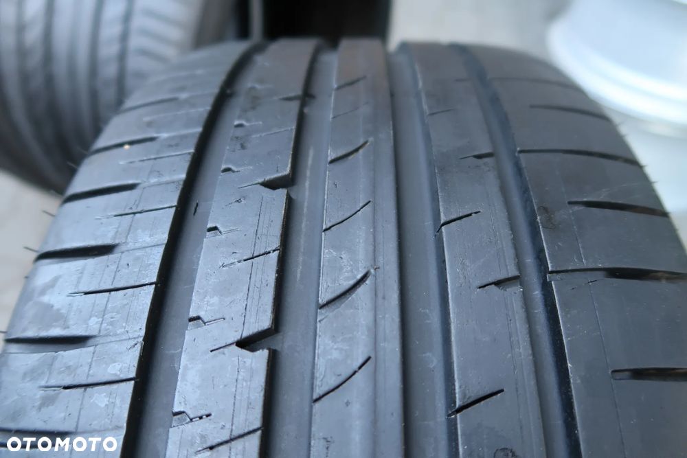 Opona Goodyear Eagle F1 245/35R18 - 1