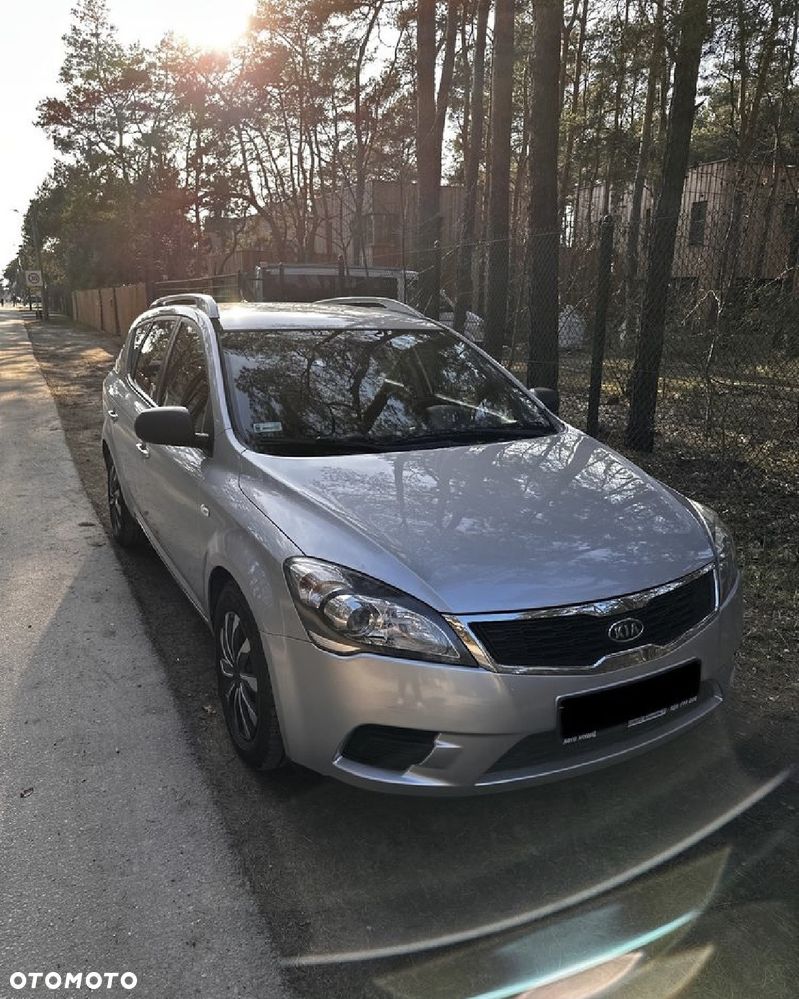 Kia Ceed 1.6 Crdi Comfort + - 5
