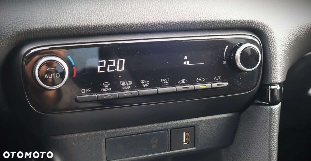 Toyota Yaris - 26