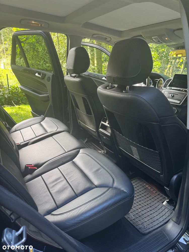 Mercedes-Benz GLE - 15
