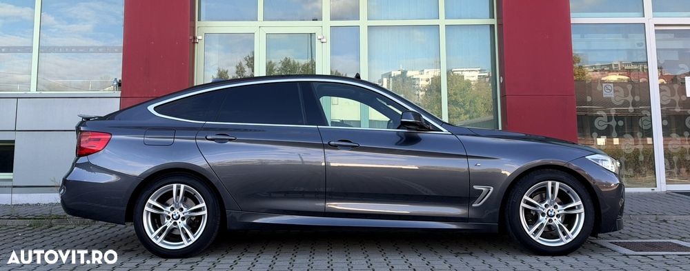 BMW Seria 3 318d Aut. M Sport - 31