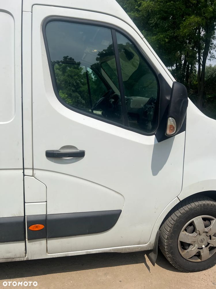 Nissan NV400 - 18