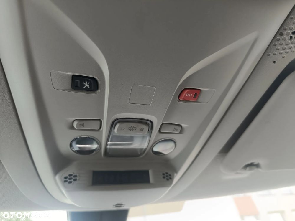 Peugeot Rifter 1.5 BlueHDI Allure Pack S&S - 19