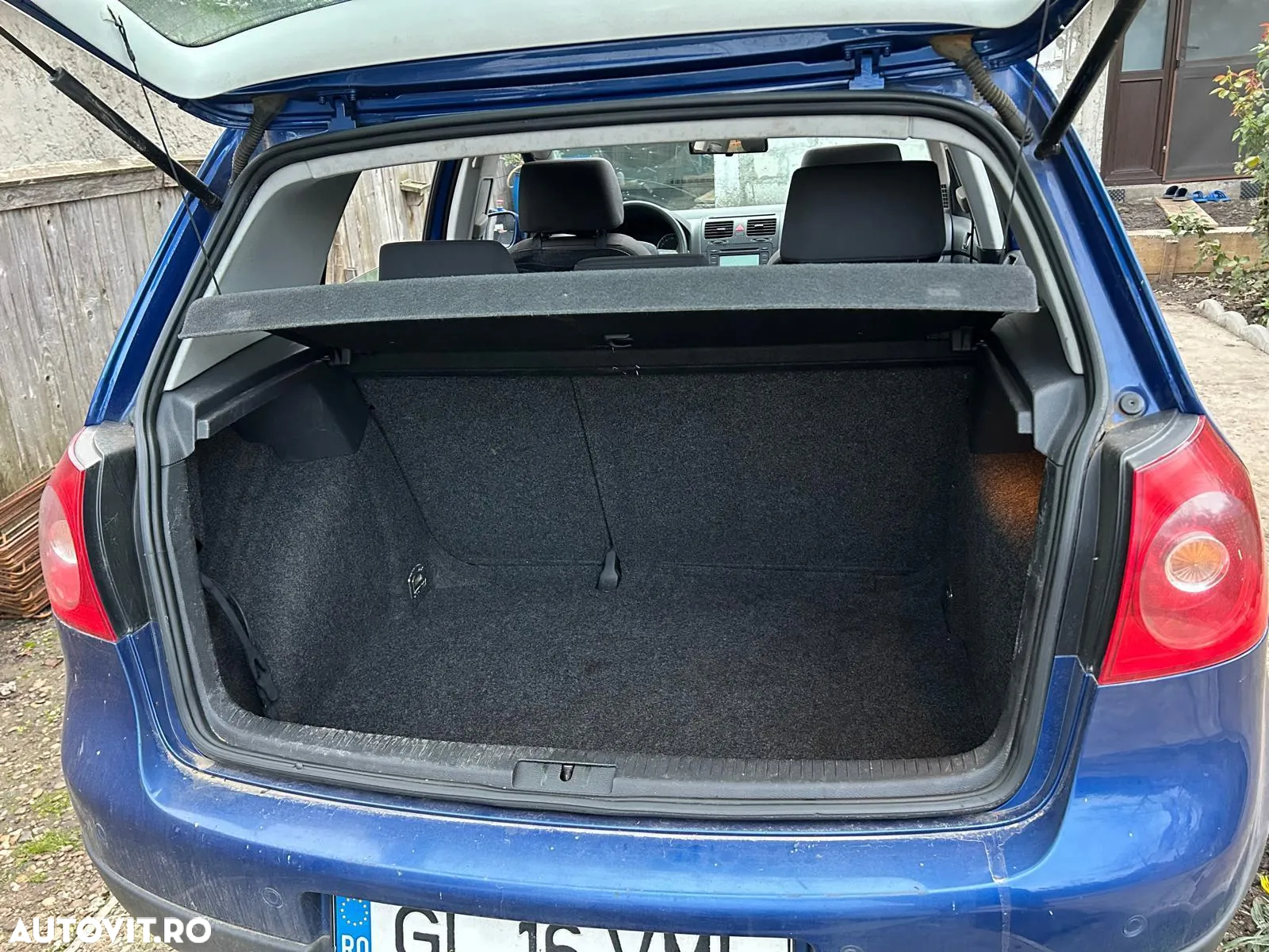 Volkswagen Golf - 8
