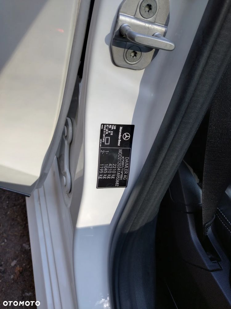 Mercedes-Benz Klasa E 200 7G-TRONIC - 19