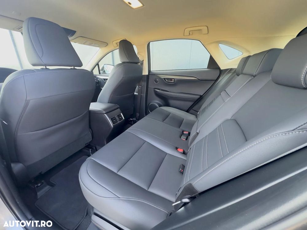 Lexus Seria NX 300h AWD Executive Plus - 18